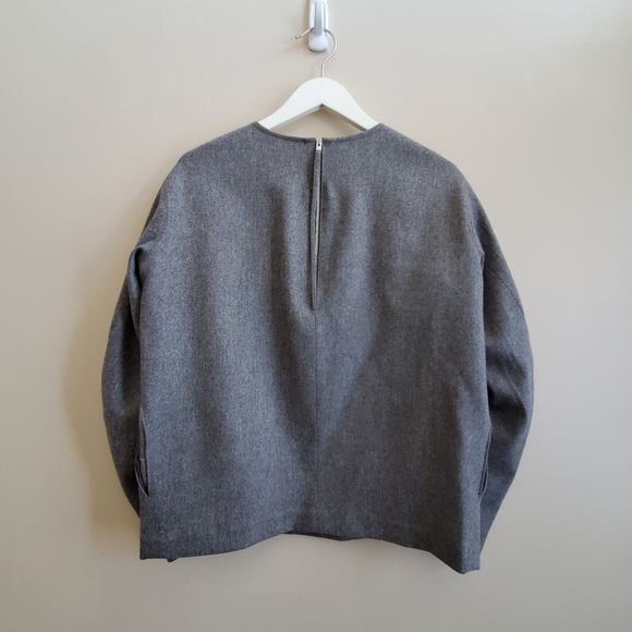 Babaton 1-01 grey 90% Wool 8% Cashmere top with zipper back opening - Picture 7 of 16
